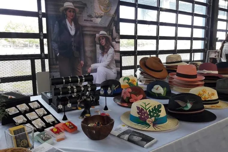 Esta navidad, la Expo-sada y tianguis reúne a 35 pequeños negocios latinos en Bok para que los filadelfianos encuentren un regalo artesanal.